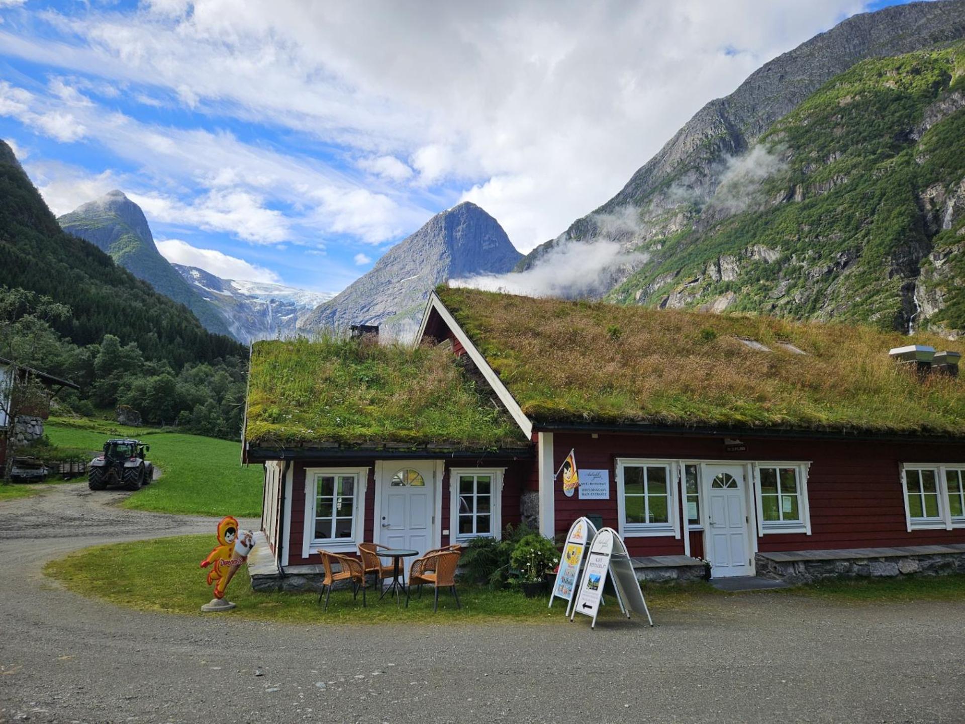 Trollbu Aabrekk Gard Briksdalsbre Exterior foto
