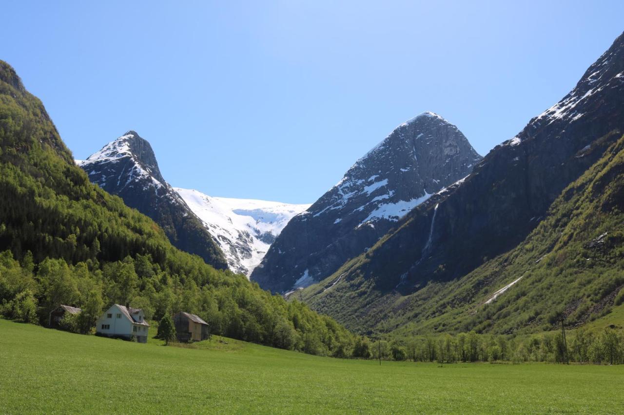 Trollbu Aabrekk Gard Vila Briksdalsbre Exterior foto